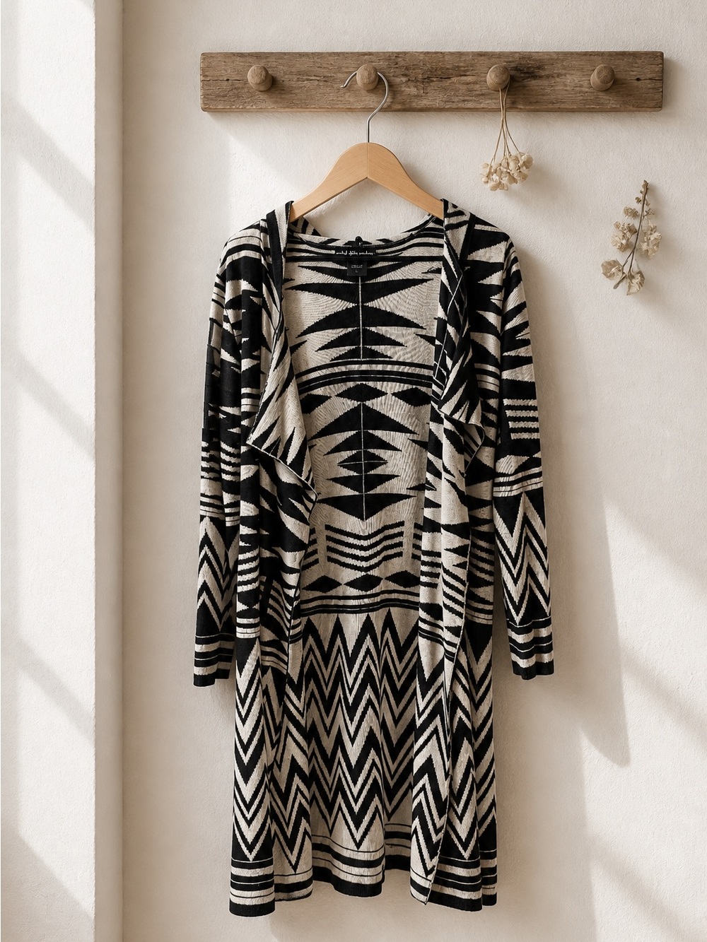 united states sweaters Black & Cream Geometric Open-Front Knit Dress